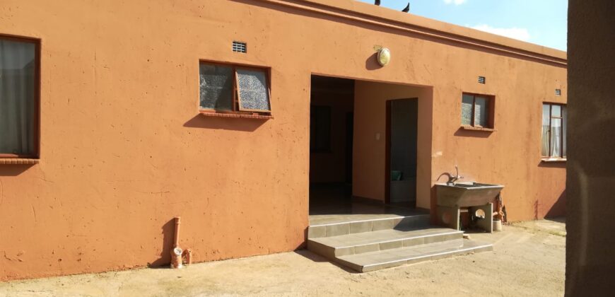 225 Old Spice Road,Zaks Park